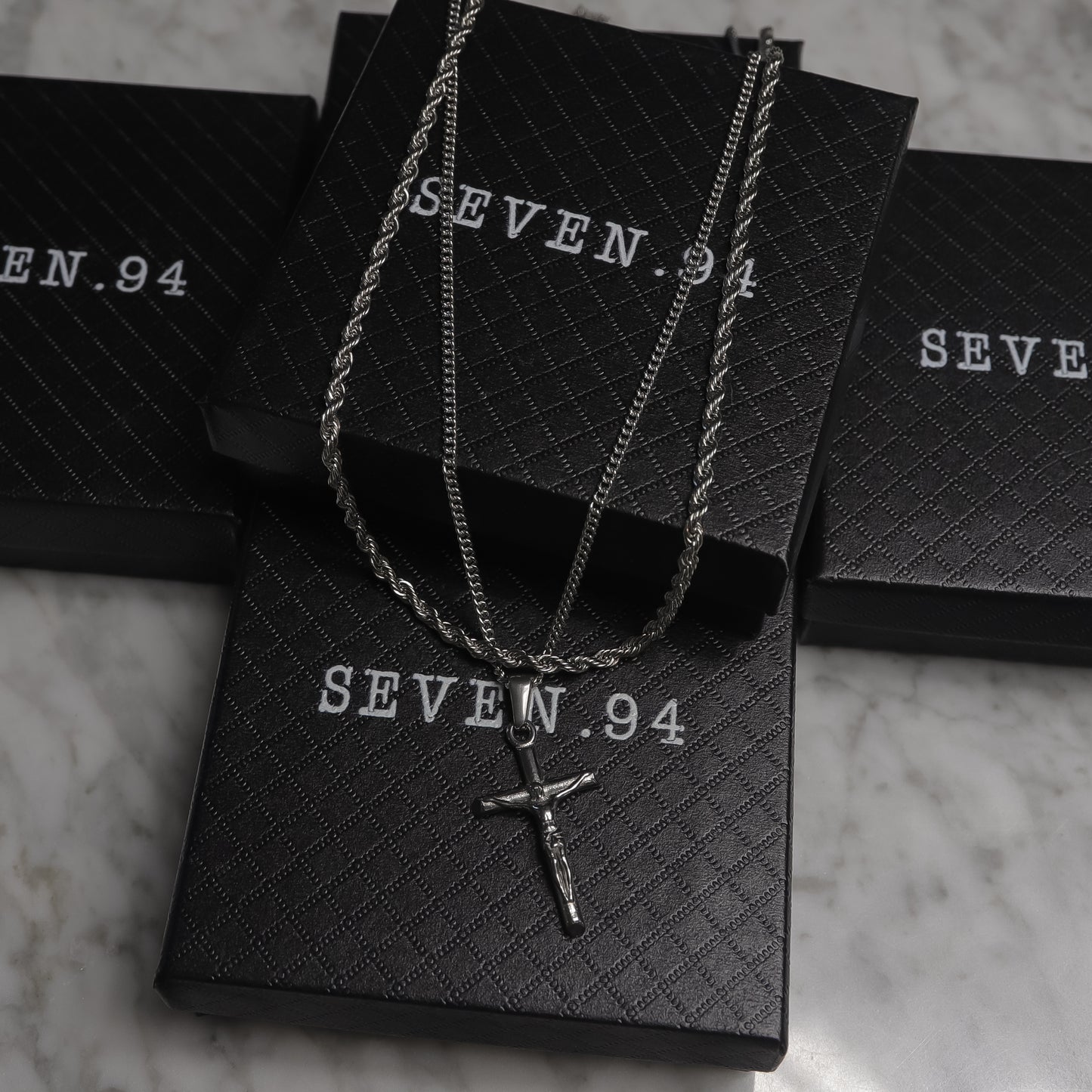 Crucifix Pendant Rope Gold Set