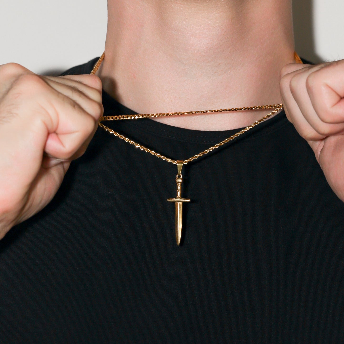Dagger Pendant Set